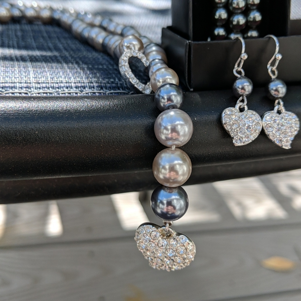 Avon Jewelry Set - Picture 5 of 7